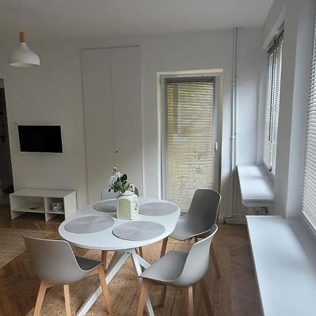 Fitmaison Apartment Ochota Варшава Экстерьер фото